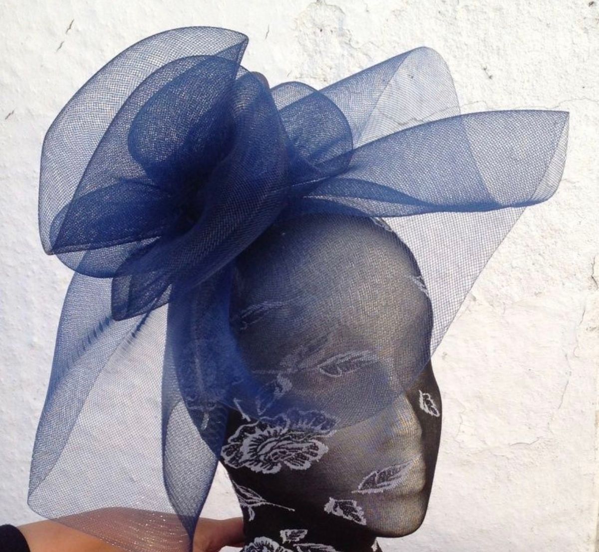 Fascinators, hats and head pieces — photo 2 of 19